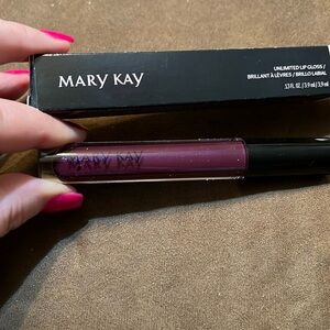 NIB Mary Kay Unlimited Lip Gloss Pearl-Evening Berry